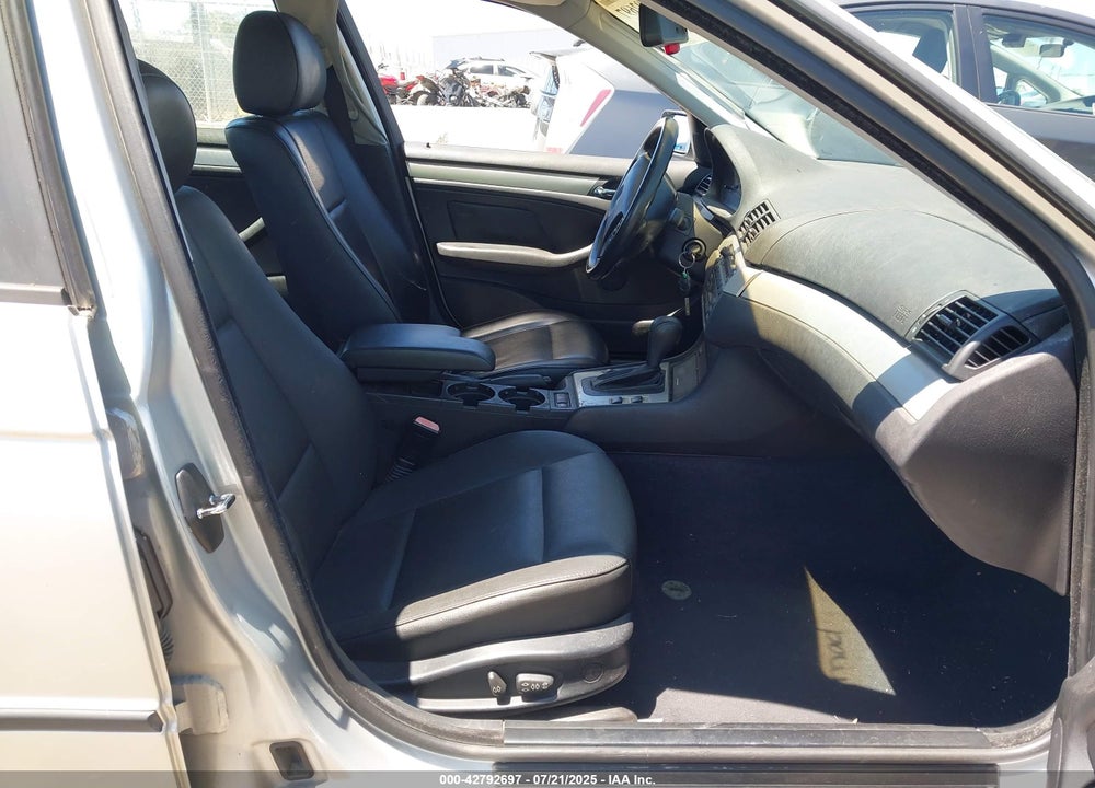 2003 BMW 325I VIN: WBAAZ33443PH33206