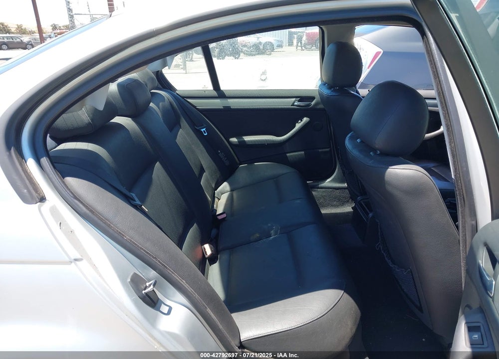 2003 BMW 325I VIN: WBAAZ33443PH33206