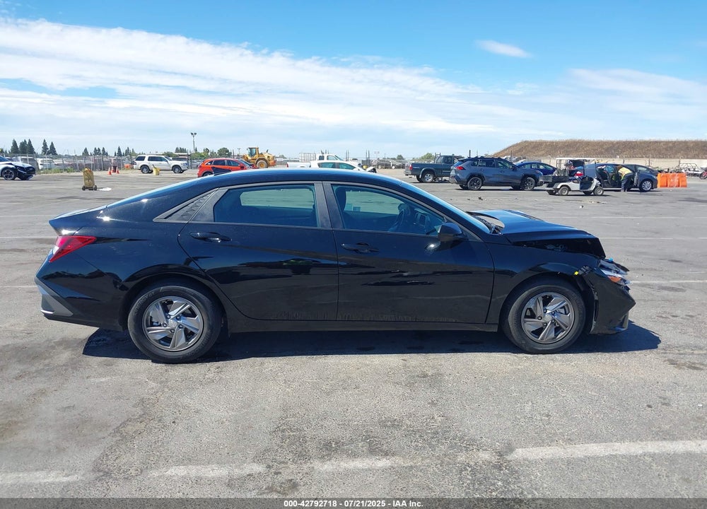 2025 HYUNDAI ELANTRA VIN: KMHLL4DG9SU010231