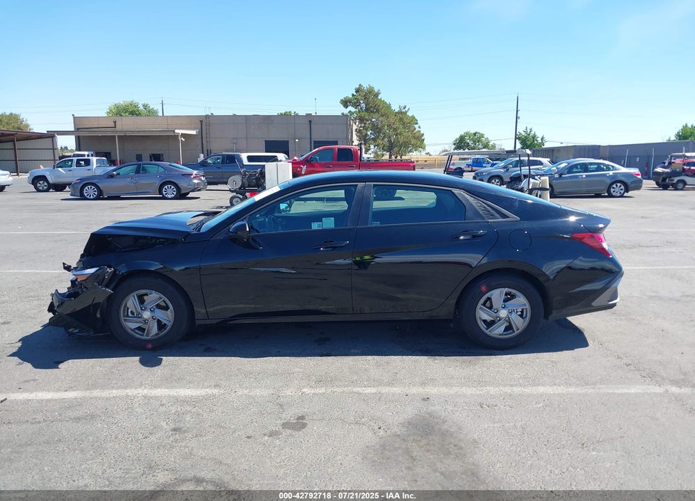 2025 HYUNDAI ELANTRA VIN: KMHLL4DG9SU010231