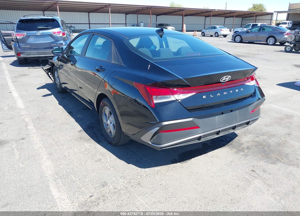 2025 HYUNDAI ELANTRA VIN: KMHLL4DG9SU010231