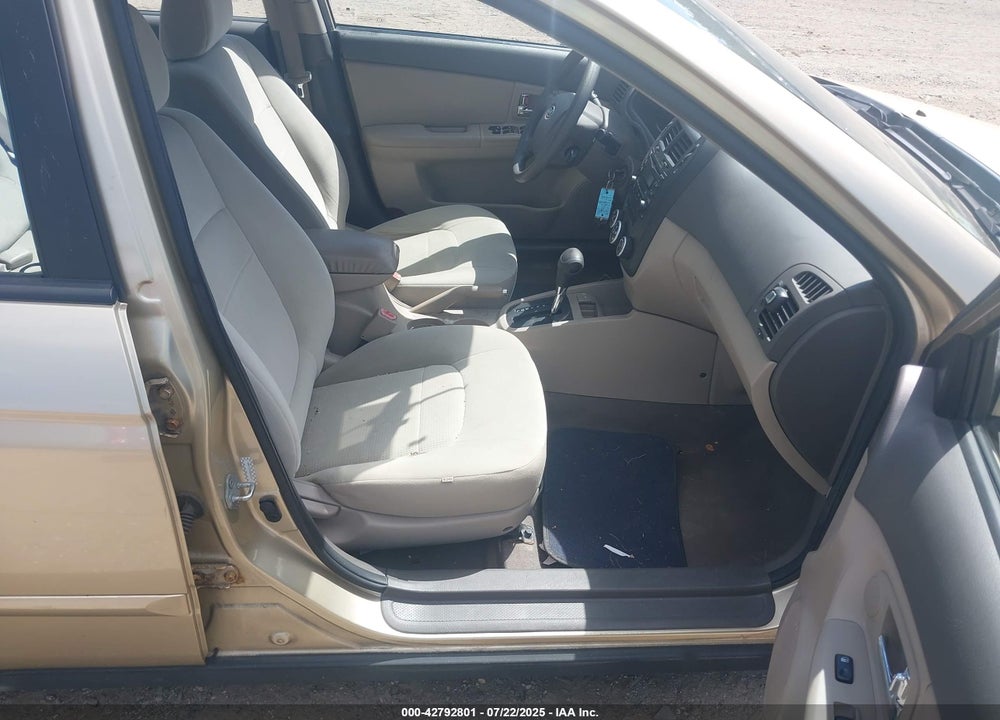 2009 KIA SPECTRA VIN: KNAFE222095652331