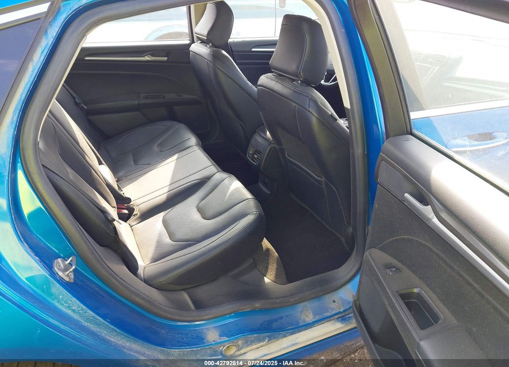2020 FORD FUSION VIN: 3FA6P0RU5LR132676