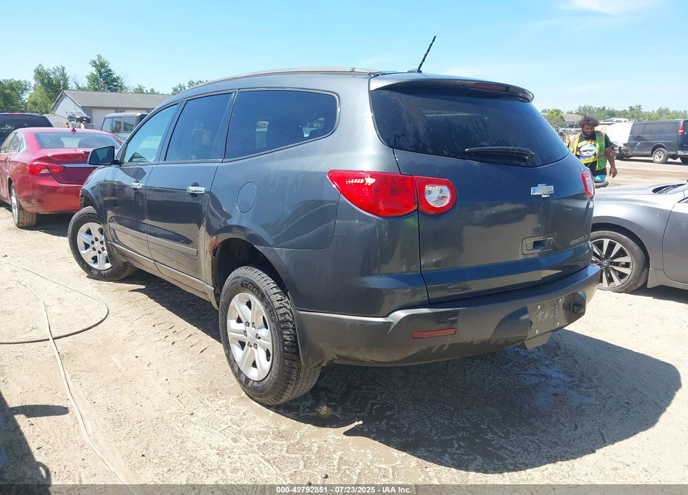 2011 CHEVROLET TRAVERSE VIN: 1GNKREED6BJ110272