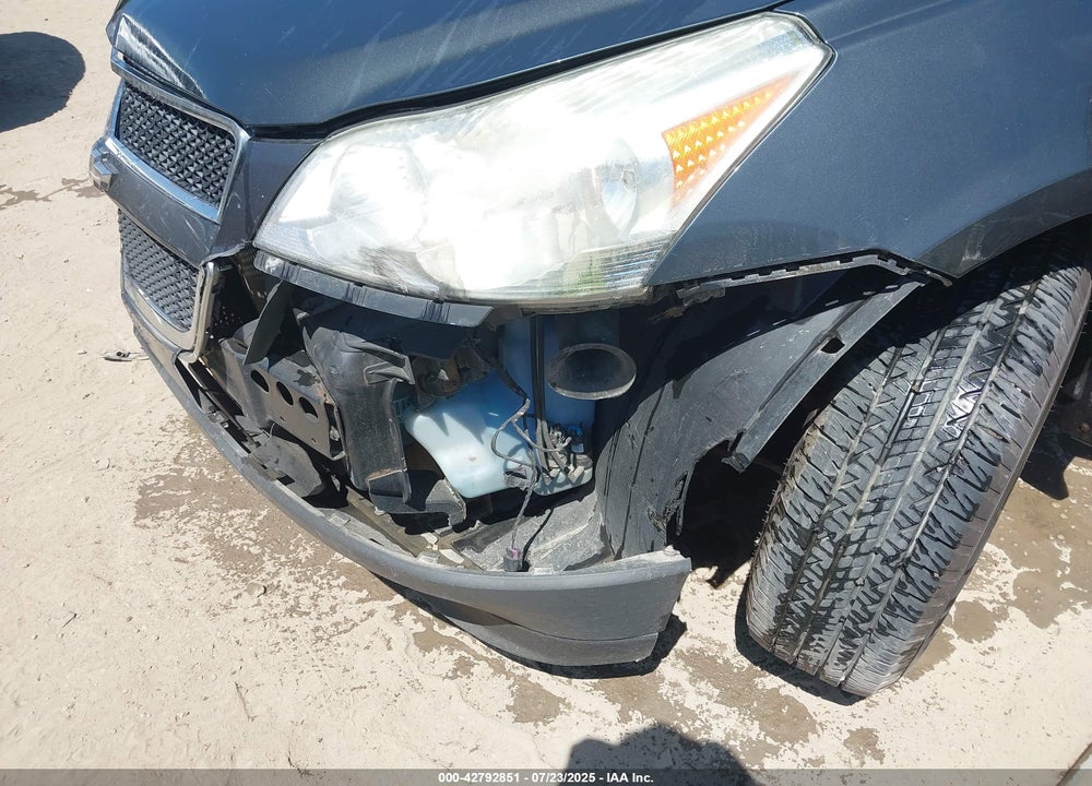 2011 CHEVROLET TRAVERSE VIN: 1GNKREED6BJ110272