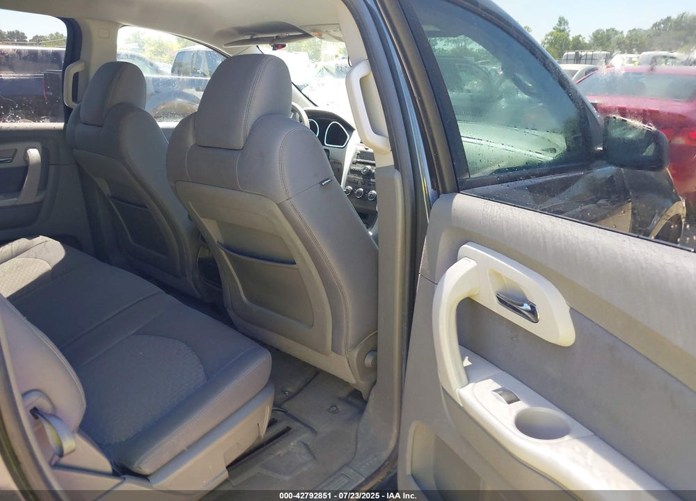 2011 CHEVROLET TRAVERSE VIN: 1GNKREED6BJ110272