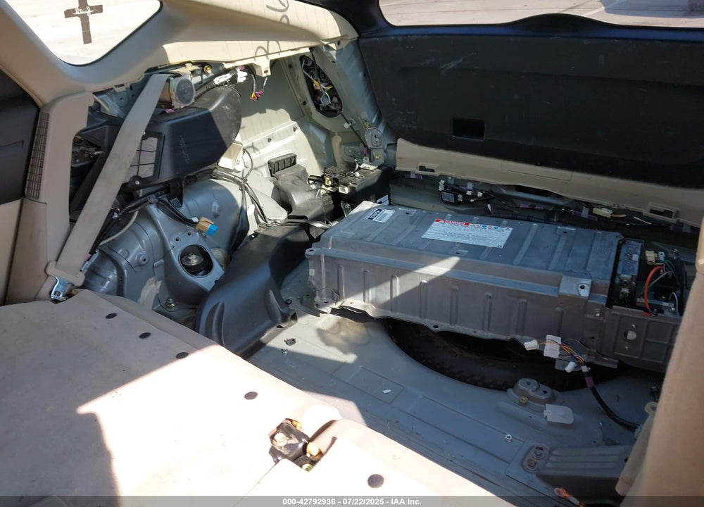 2004 TOYOTA PRIUS VIN: JTDKB22U740013705