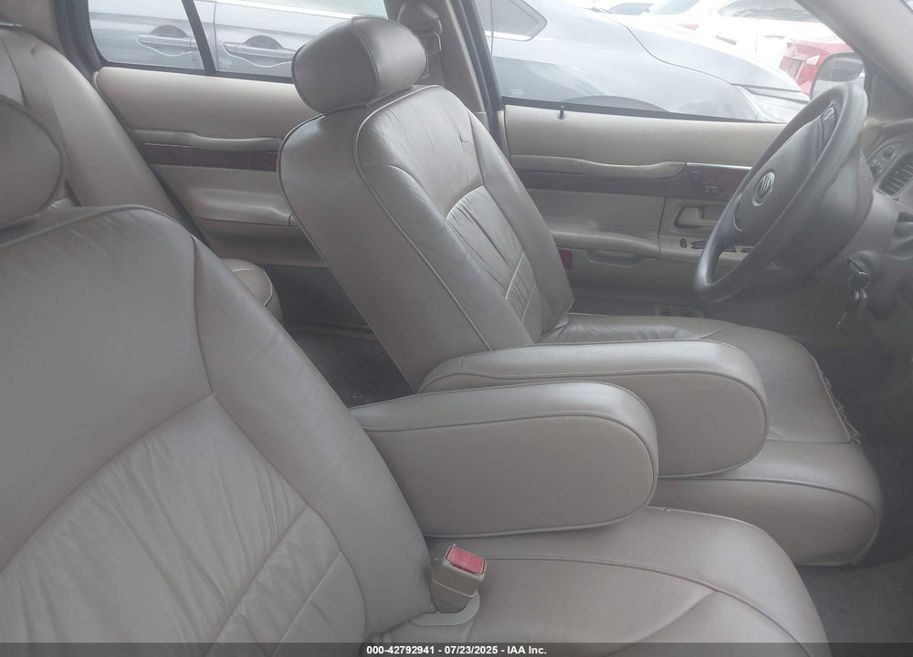 2002 MERCURY GRAND MARQUIS VIN: 2MEFM74W62X642845