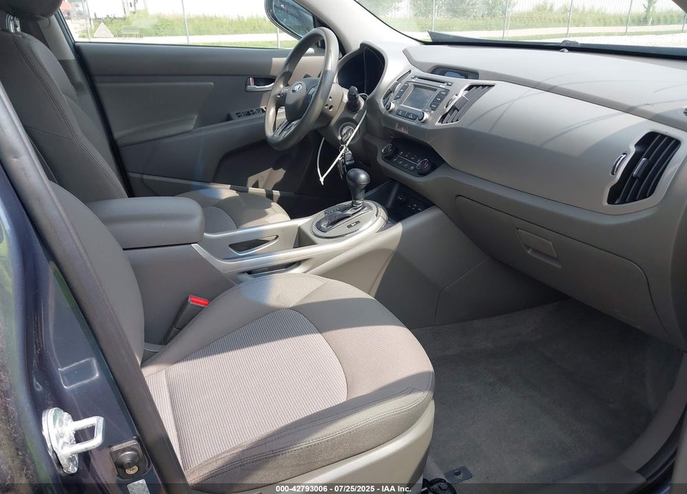 2016 KIA SPORTAGE VIN: KNDPBCAC4G7800739