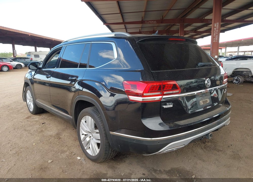 2018 VOLKSWAGEN ATLAS VIN: 1V2NR2CA5JC540213
