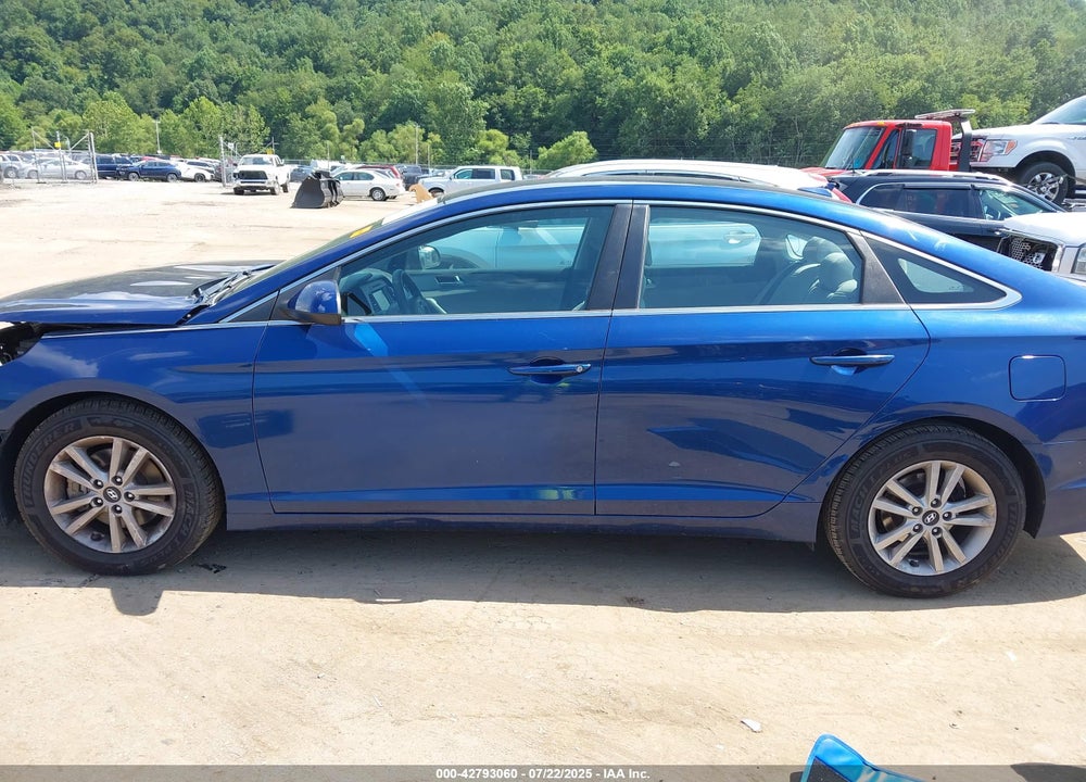 2016 HYUNDAI SONATA VIN: 5NPE24AF0GH373031