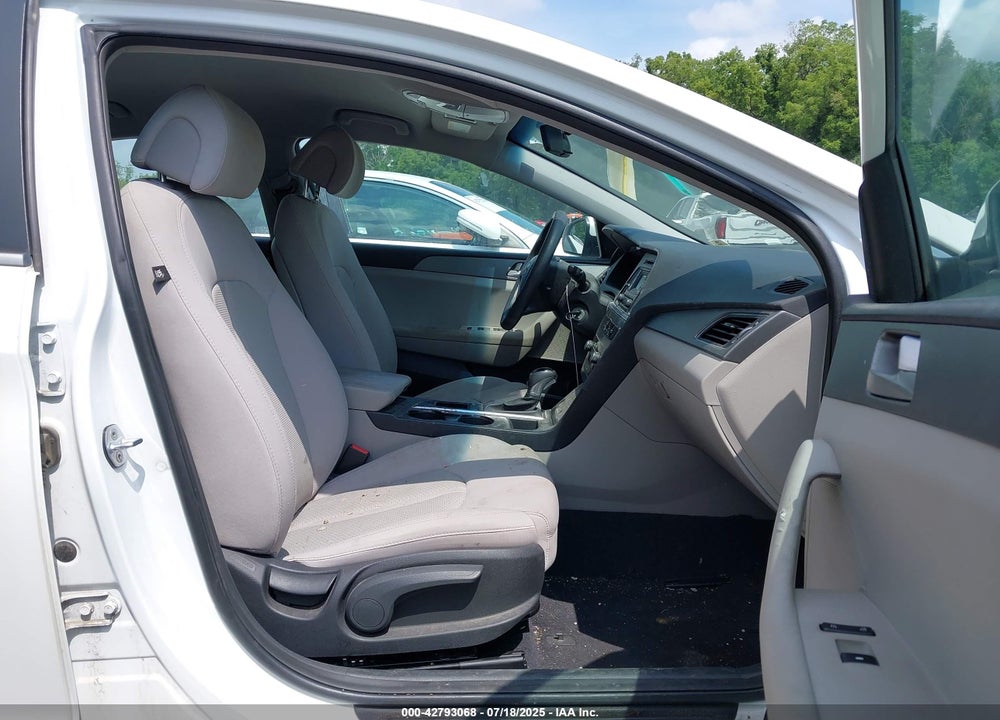 2016 HYUNDAI SONATA VIN: 5NPE24AF8GH398064