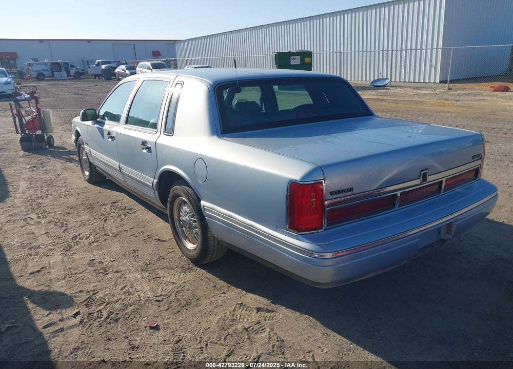1997 LINCOLN TOWN CAR SIGNATURE VIN: 1LNLM82W8VY605311