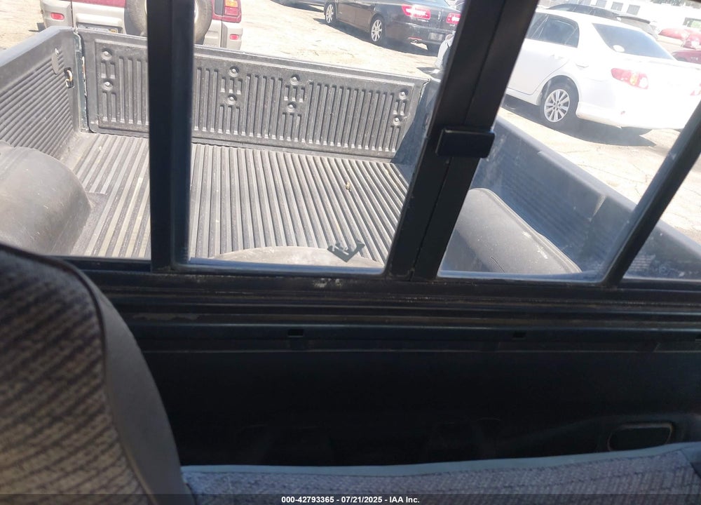 1994 TOYOTA PICKUP 1/2 TON SHORT WHEELBASE VIN: JT4RN81A0R5191515