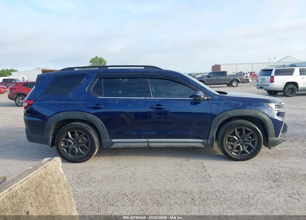 2023 HONDA PILOT VIN: 5FNYG2H71PB005652