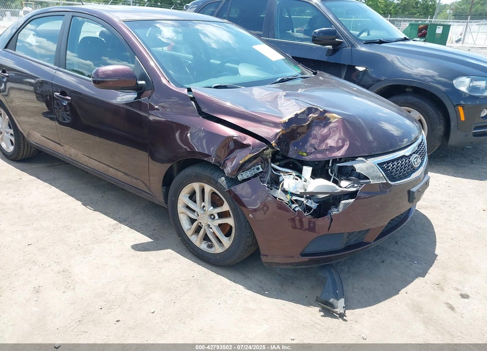2011 KIA FORTE VIN: KNAFU4A29B5396356