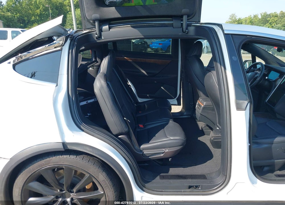 2020 TESLA MODEL X VIN: 5YJXCAE22LF294500