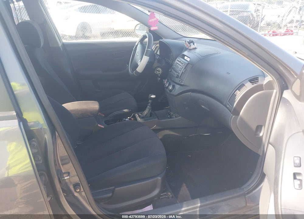 2007 HYUNDAI ELANTRA GLS/LIMITED/SE VIN: KMHDU46D27U150228