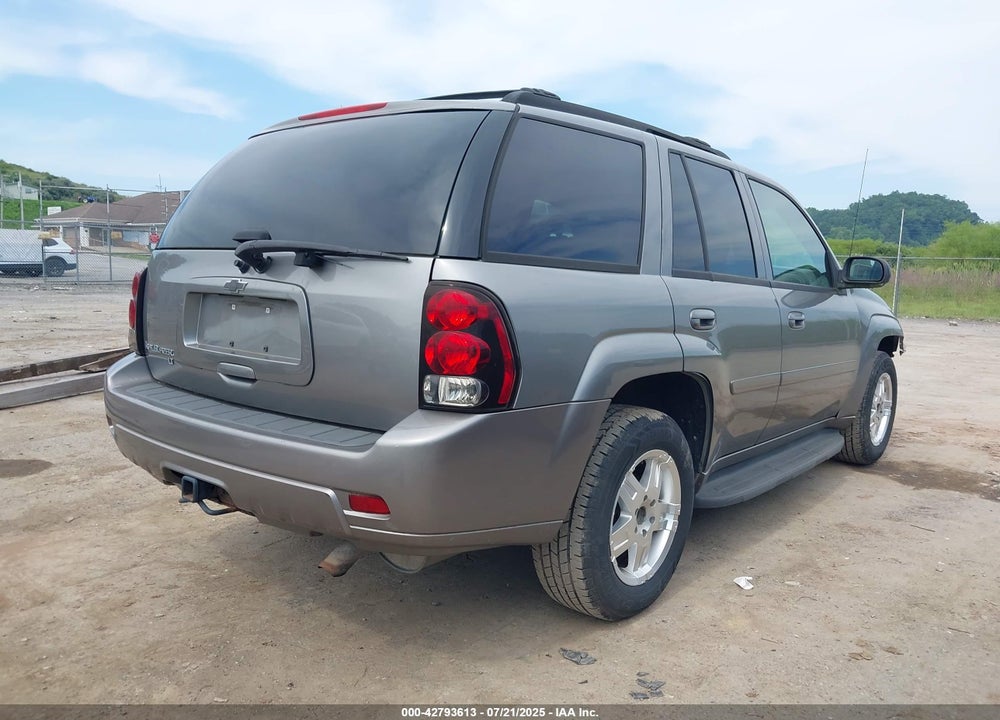 2008 CHEVROLET TRAILBLAZER LT VIN: 1GNDT13S982122794