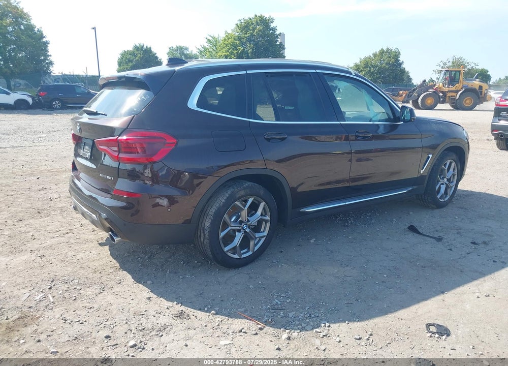 2020 BMW X3 VIN: 5UXTY5C06L9D44335