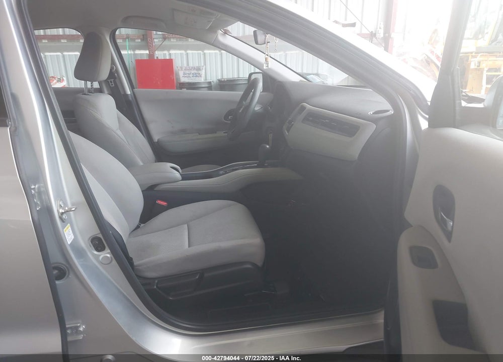 2016 HONDA HR-V VIN: 3CZRU6H39GM745232