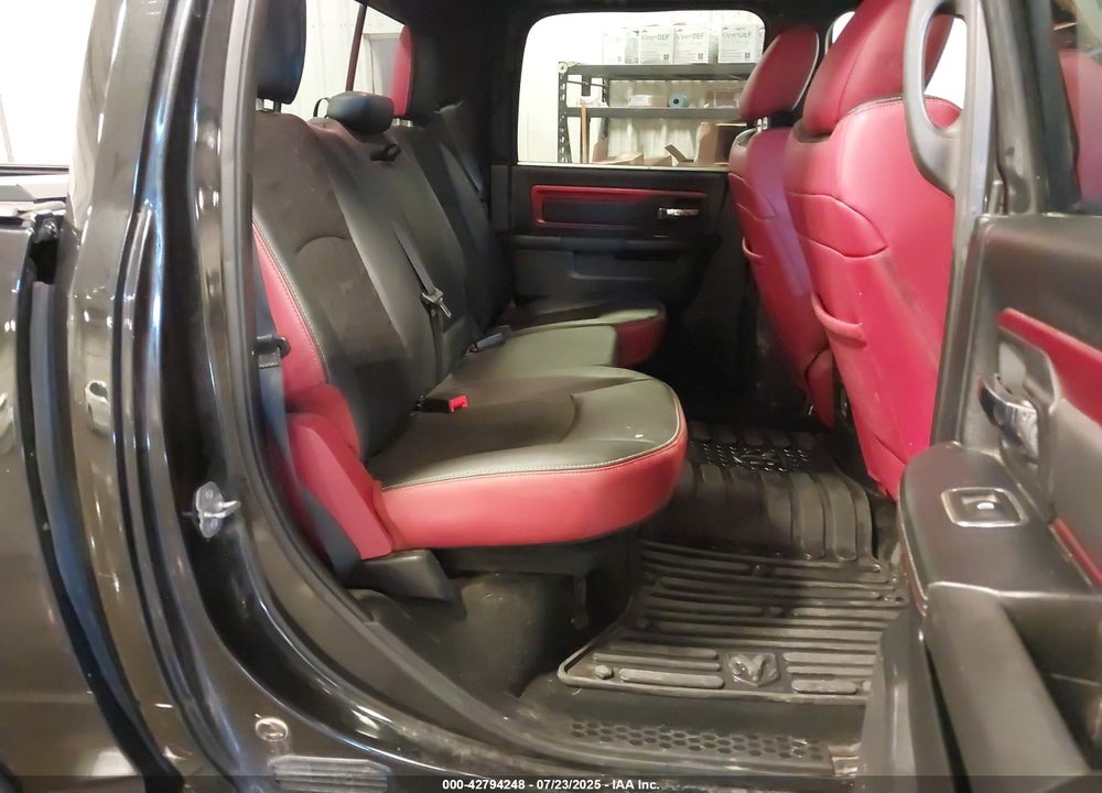 2016 RAM 1500 VIN: 1C6RR7YT3GS141462