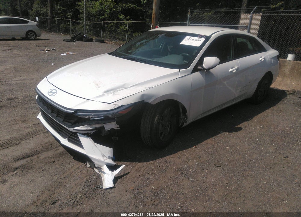 2024 HYUNDAI ELANTRA VIN: KMHLM4DG8RU678626