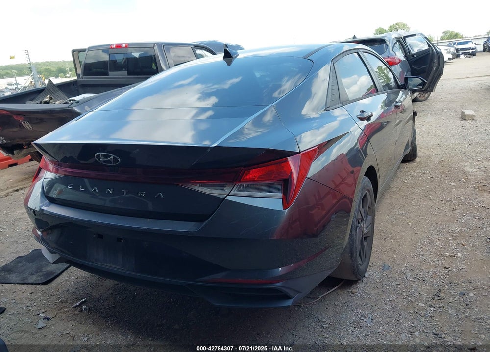 2021 HYUNDAI ELANTRA VIN: 5NPLS4AG5MH020036