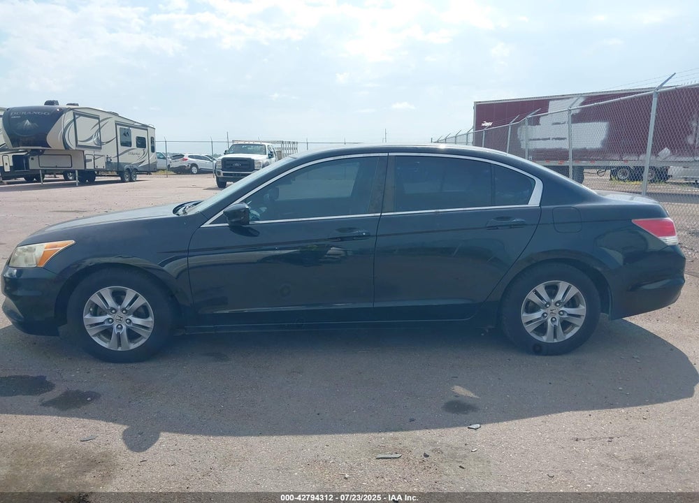 2011 HONDA ACCORD VIN: 1HGCP2F65BA152550