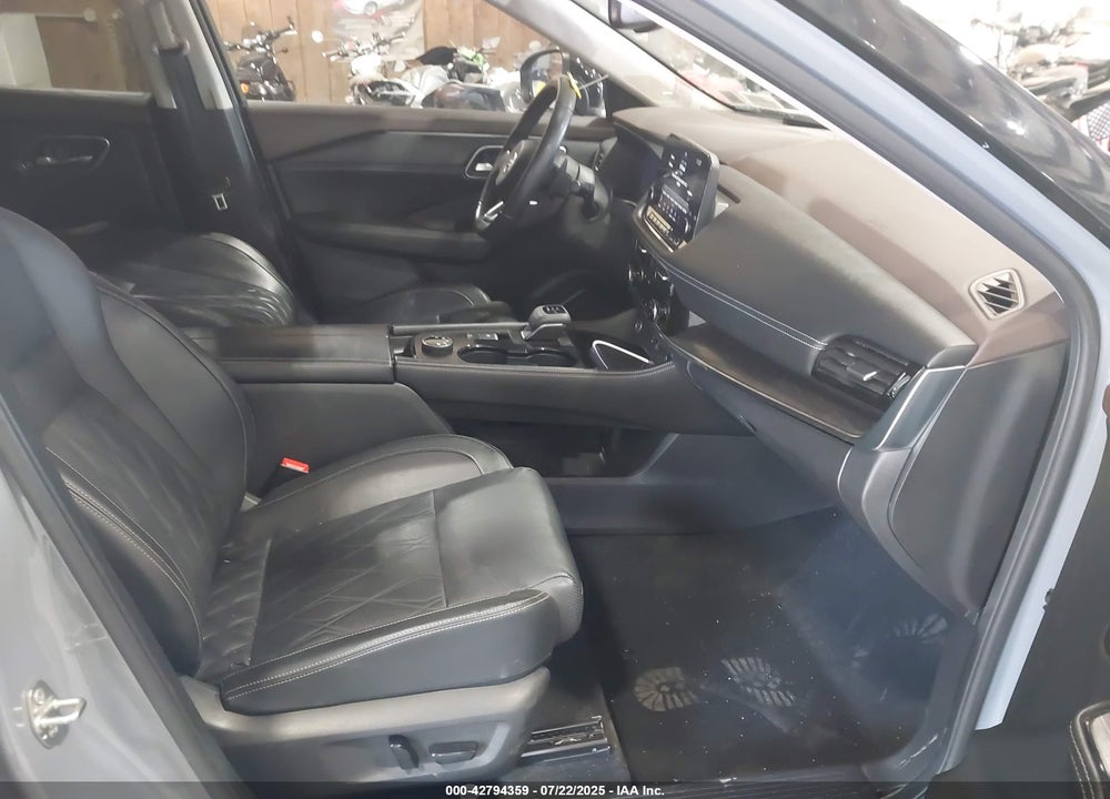 2021 NISSAN ROGUE VIN: JN8AT3DD8MW308275