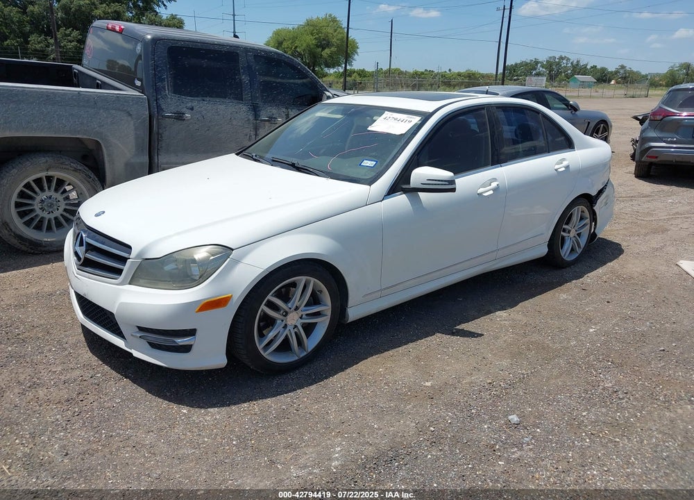 2014 MERCEDES-BENZ C CLASS VIN: WDDGF4HB6ER308647