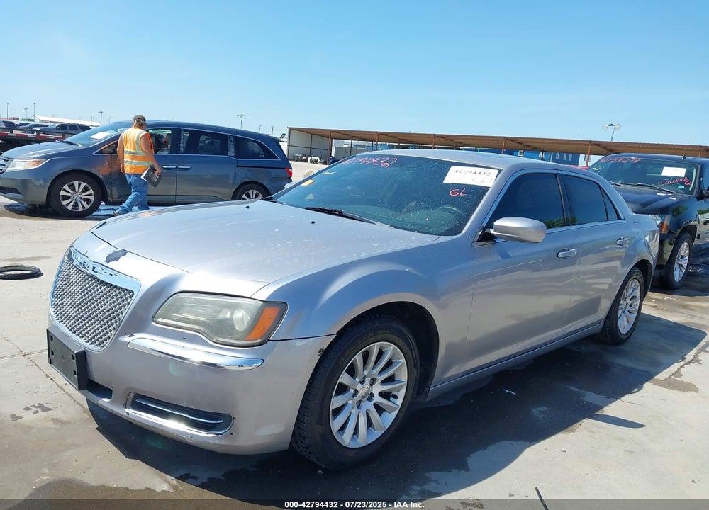 2014 CHRYSLER 300 VIN: 2C3CCAAG8EH175920