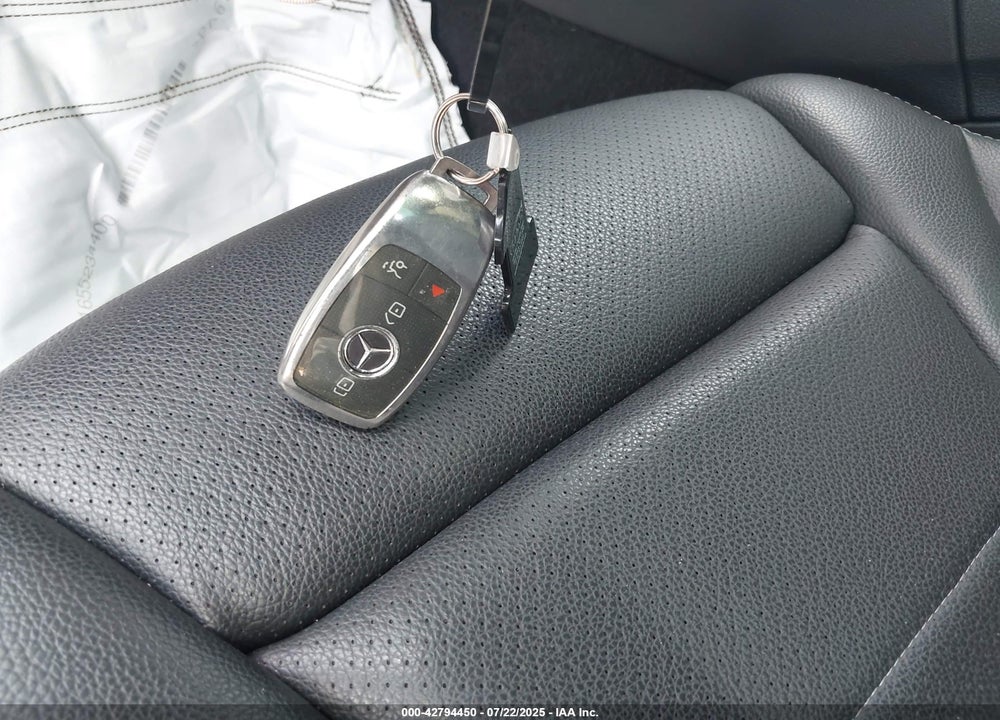 2021 MERCEDES-BENZ C CLASS VIN: W1KWF8EB8MR648727