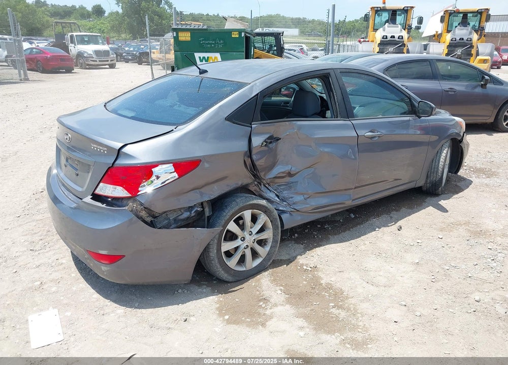 2014 HYUNDAI ACCENT VIN: KMHCU4AE6EU761453