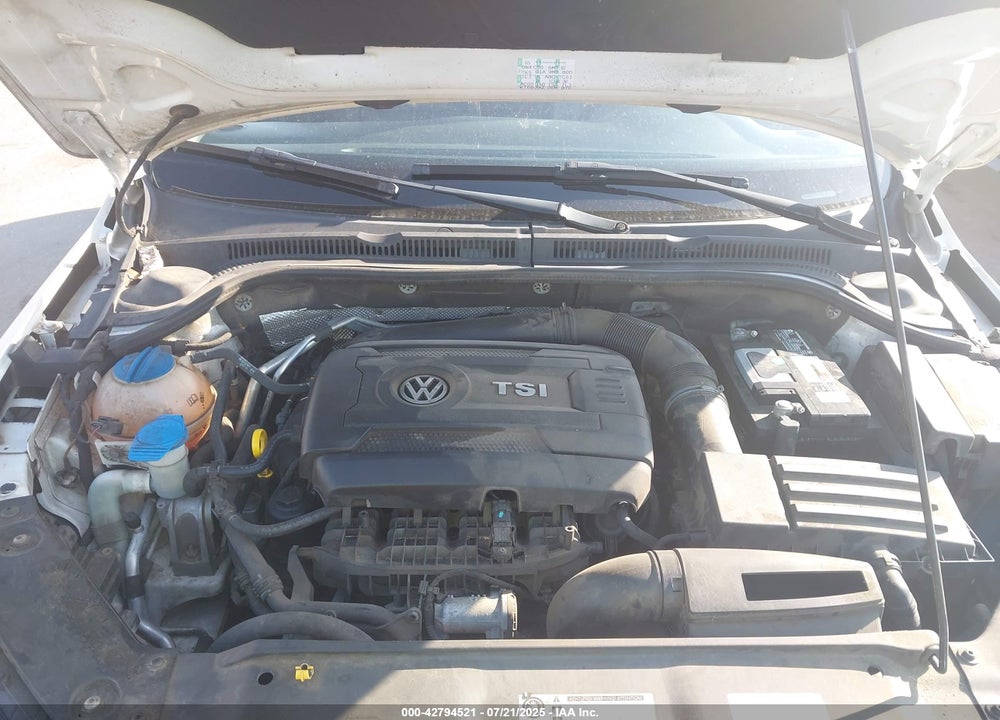 2014 VOLKSWAGEN JETTA VIN: 3VWD17AJ3EM222192