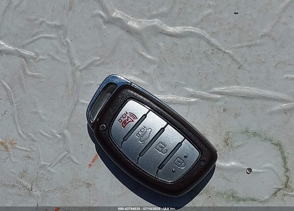 2016 HYUNDAI SONATA HYBRID VIN: KMHE24L15GA033149