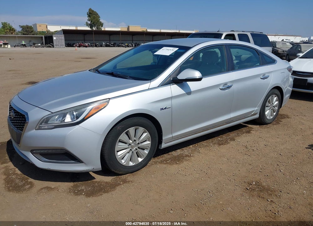 2016 HYUNDAI SONATA HYBRID VIN: KMHE24L15GA033149