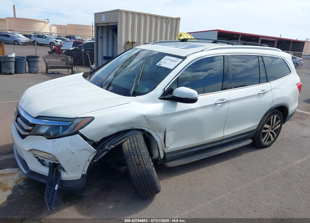 2016 HONDA PILOT VIN: 5FNYF6H09GB104331