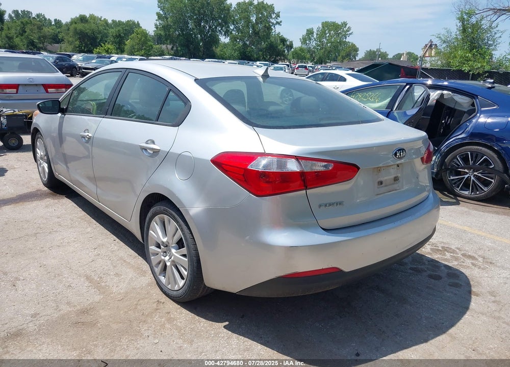 2015 KIA FORTE VIN: KNAFK4A63F5304639