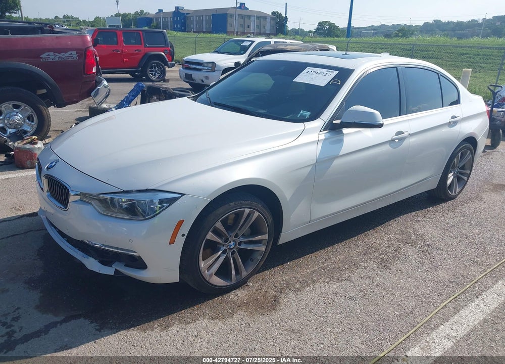 2016 BMW 3 SERIES VIN: WBA8B7G52GNT14895