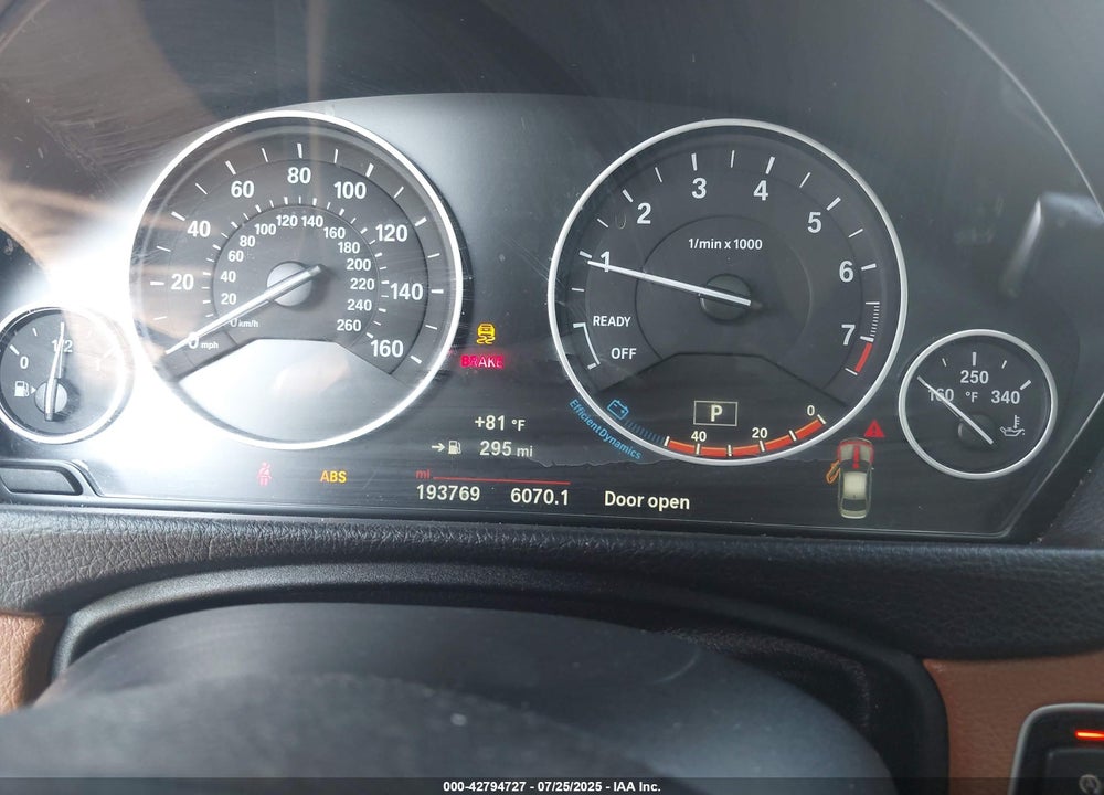 2016 BMW 3 SERIES VIN: WBA8B7G52GNT14895