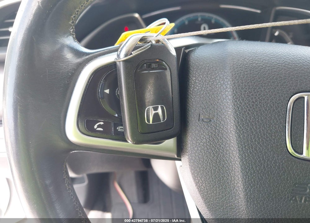 2018 HONDA CIVIC VIN: JHMFC1F98JX023630