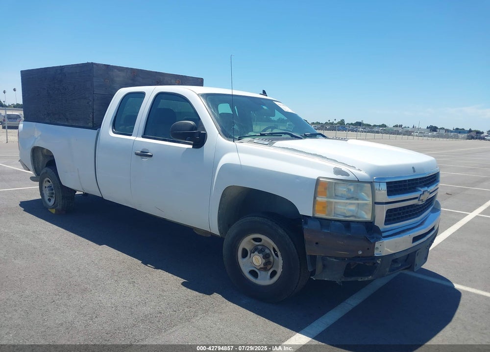2009 CHEVROLET SILVERADO 2500HD WORK TRUCK VIN: 1GCHC49KX9E105392