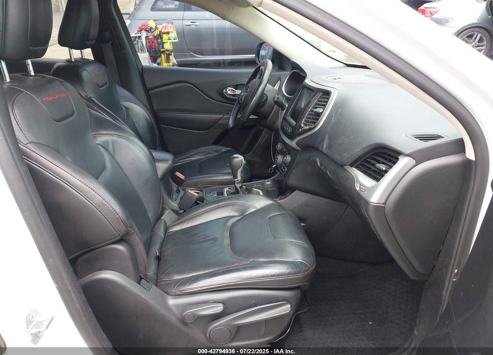 2015 JEEP CHEROKEE TRAILHAWK VIN: 1C4PJMBS8FW661234