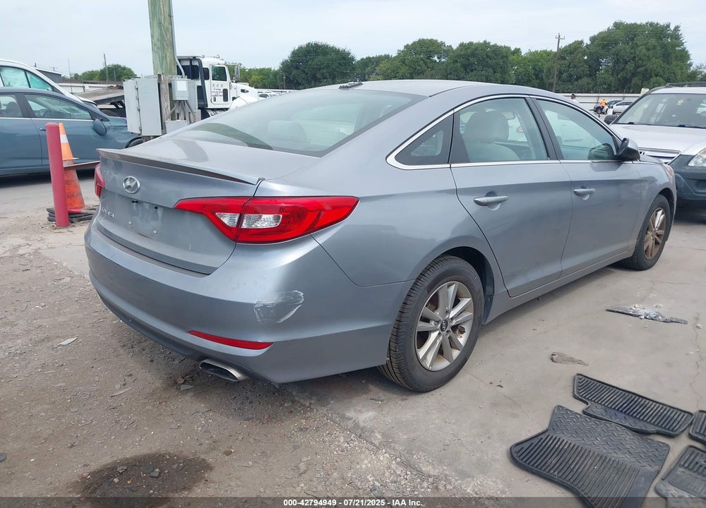 2016 HYUNDAI SONATA VIN: 5NPE24AF6GH347145