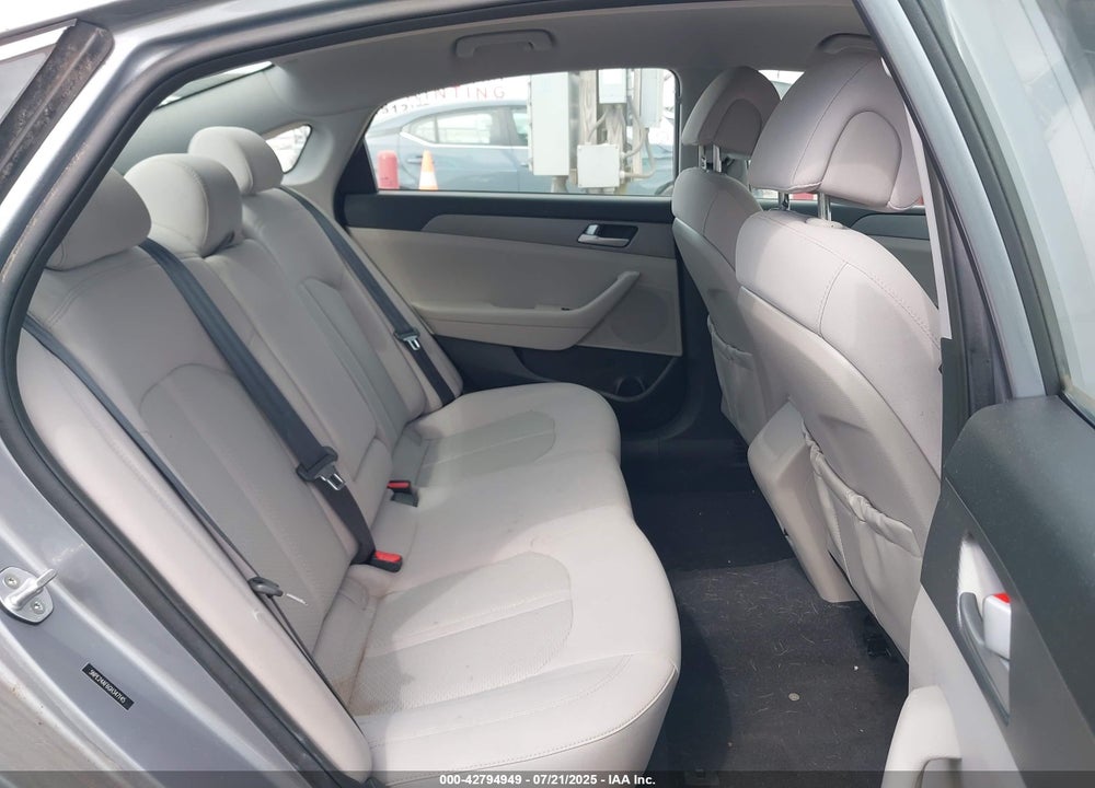 2016 HYUNDAI SONATA VIN: 5NPE24AF6GH347145