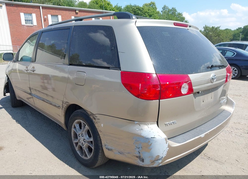 2006 TOYOTA SIENNA XLE VIN: 5TDBA22C06S062528