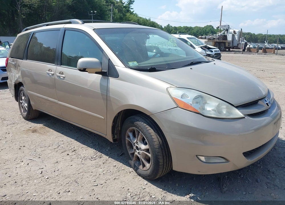 2006 TOYOTA SIENNA XLE VIN: 5TDBA22C06S062528