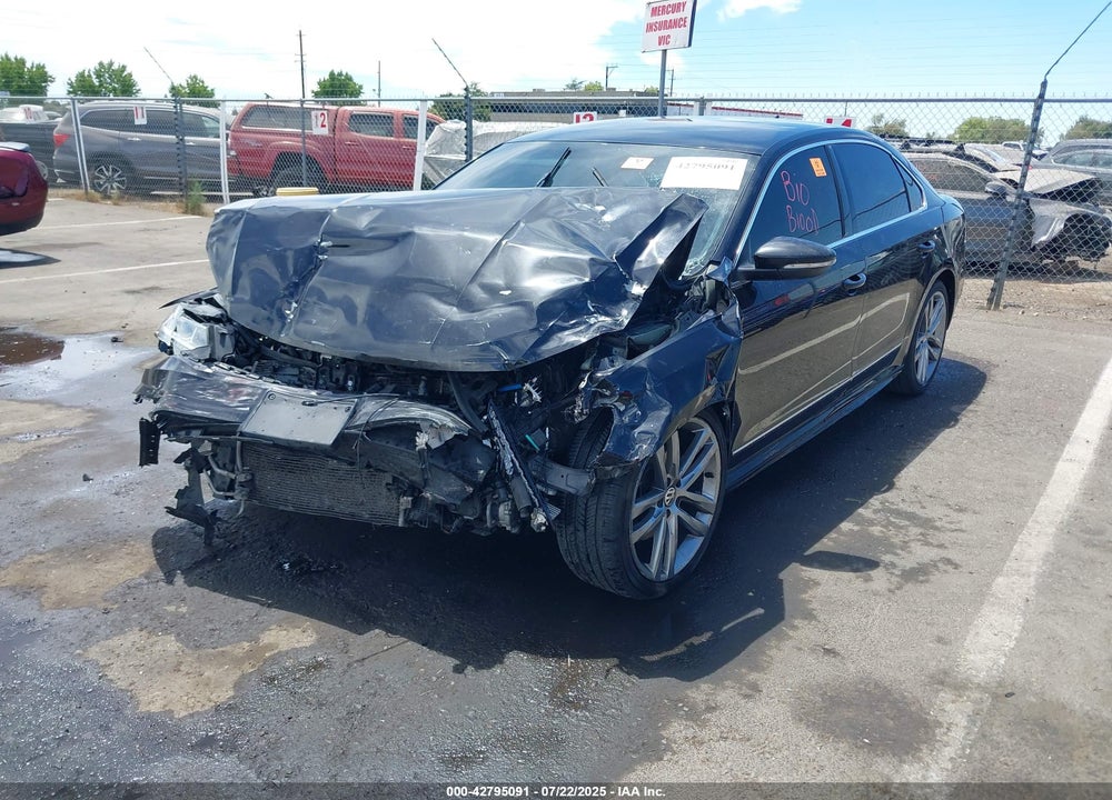 2017 VOLKSWAGEN PASSAT VIN: 1VWDT7A3XHC010889