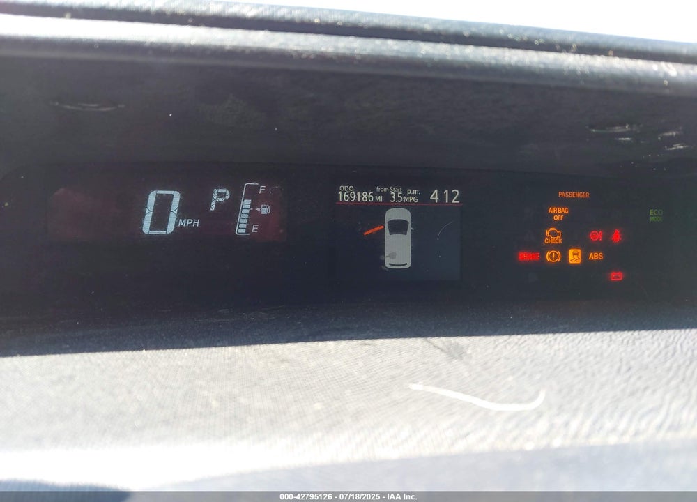 2015 TOYOTA PRIUS C VIN: JTDKDTB35F1585358